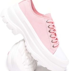 platform low heel sneakers